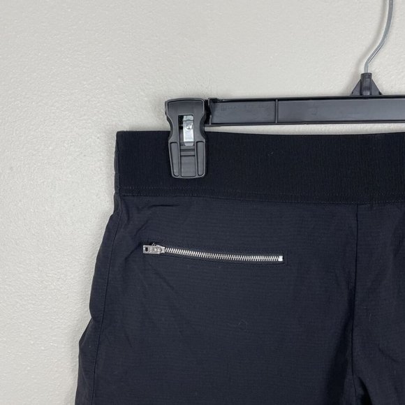 Athleta Size 8 Mod Trekkie Shorts Black Front Zip Zipper Pocket Pull On Stretch - Picture 4 of 4